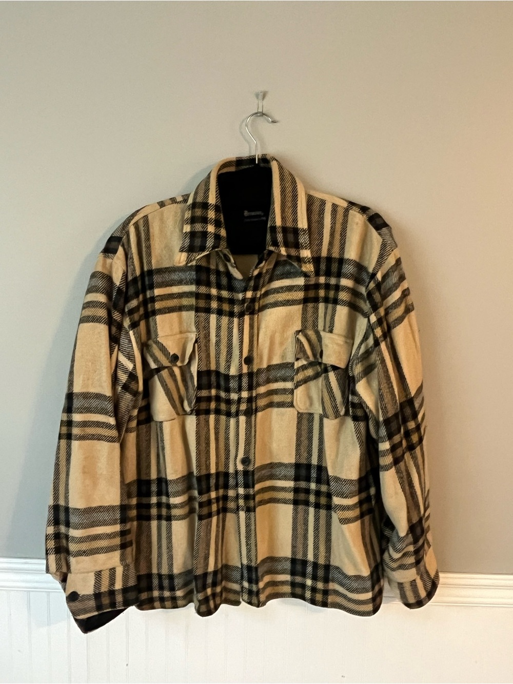 Men's Plaid Beige & Black Lightweight Shirt Jacket